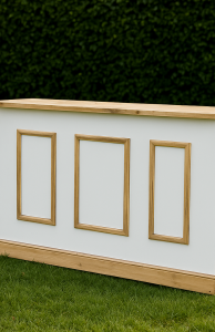 Barra de Madera Plegable Rectángulos Rodapié: funcional, resistente y personalizable. La solución perfecta para eventos y hostelería.